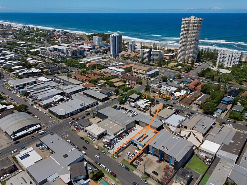 37 Lemana Lane, Burleigh Heads Lacey West