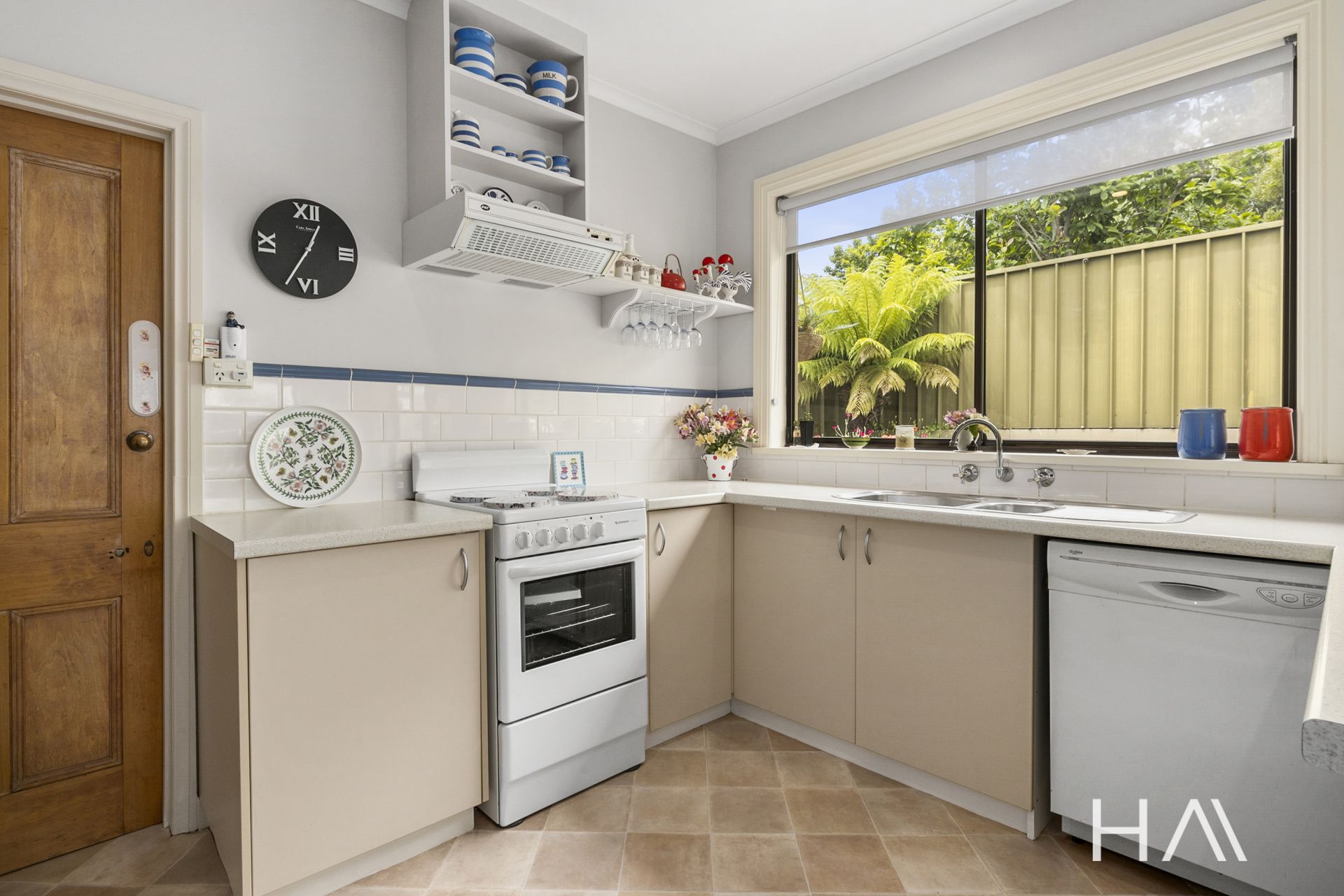 118 Cascade Road South Hobart, South Hobart - Thumbnail 8