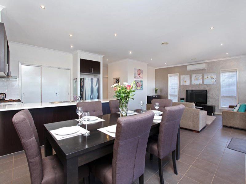 21 Asthima Way, Caroline Springs - Thumbnail 8