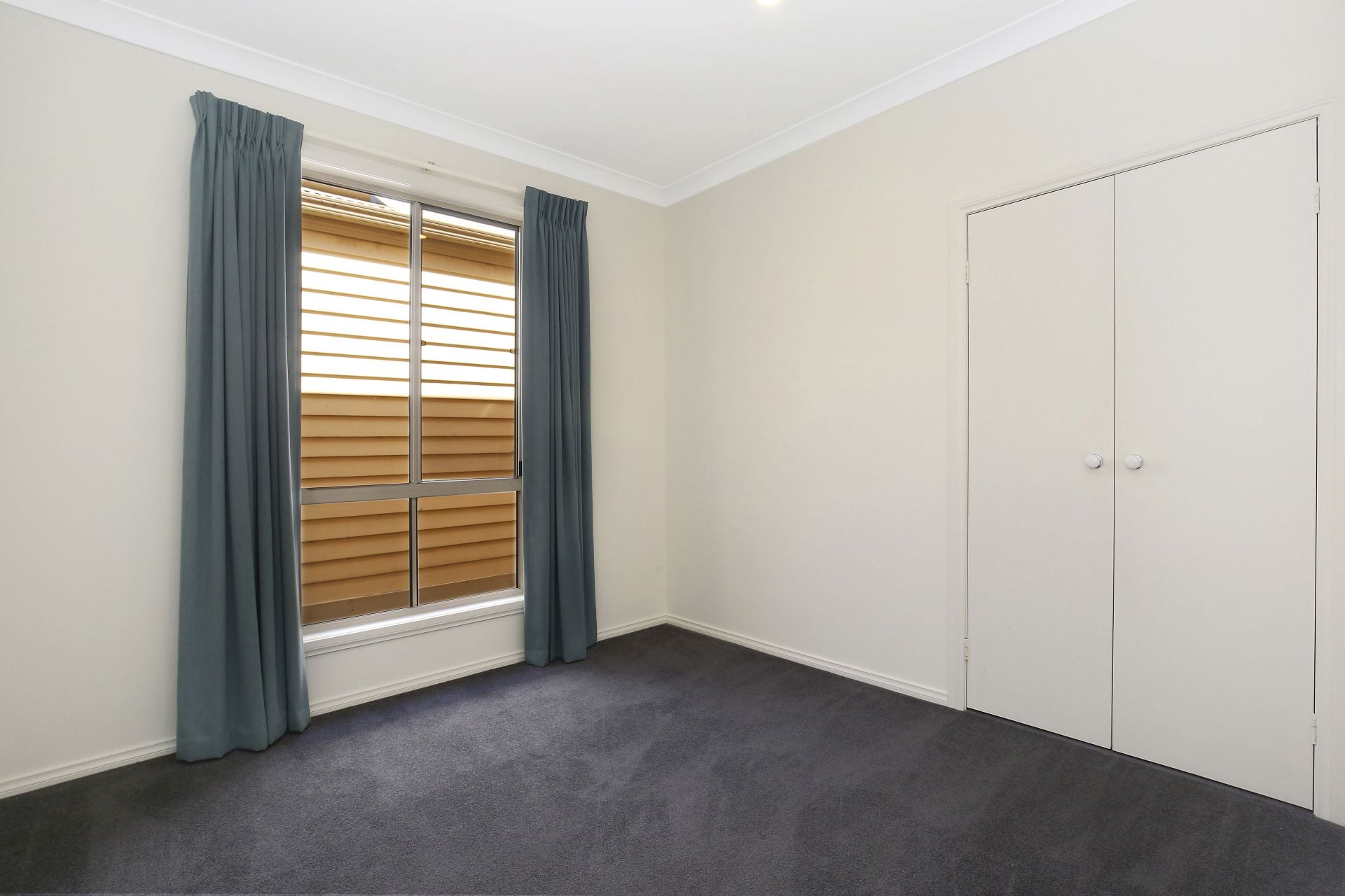 Inviting Lifestyle At Thornbury's Heart!