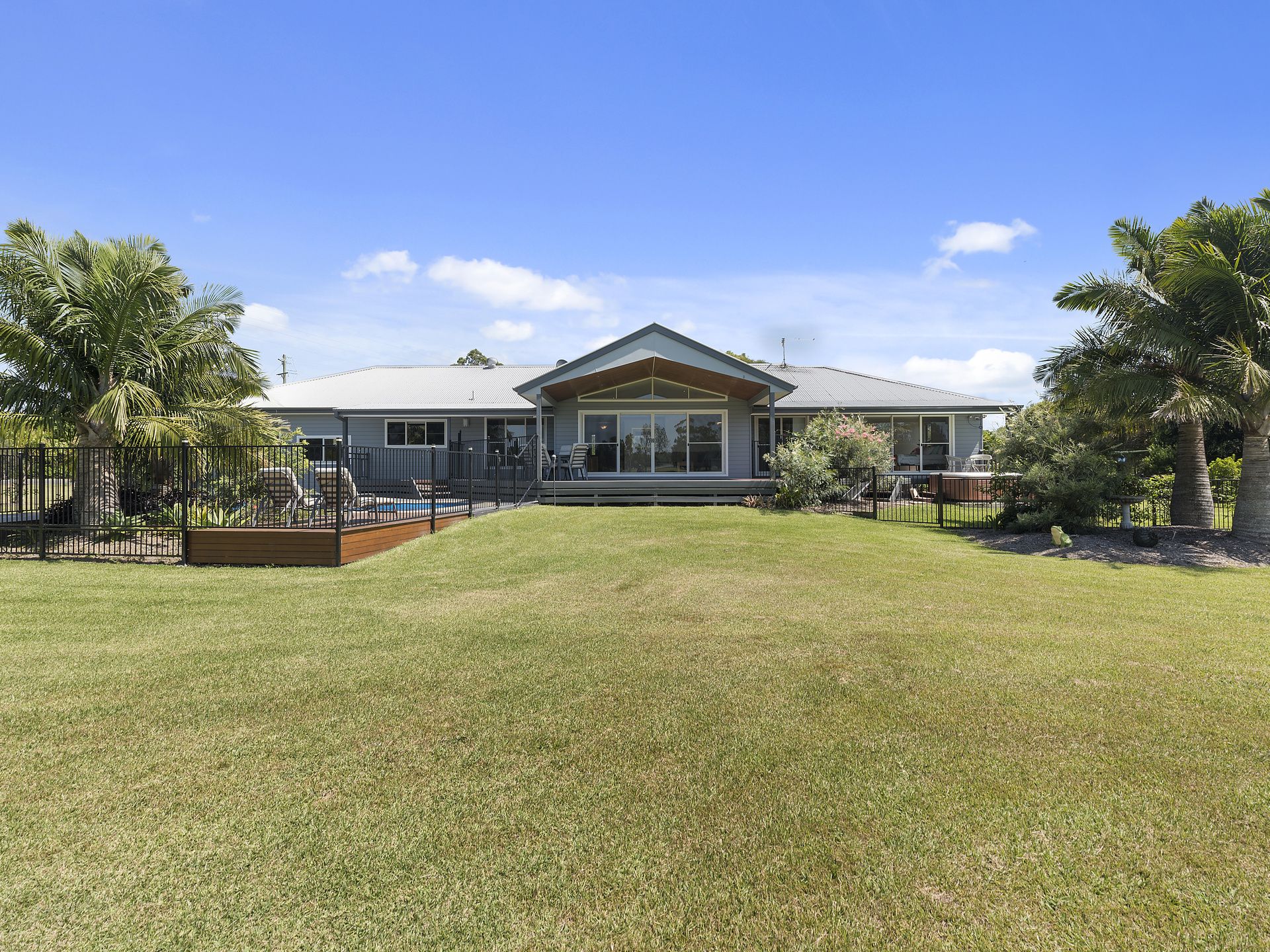 For Sale 139 Newry Island Drive Urunga , NSW