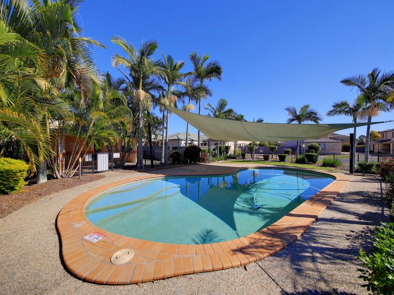 Runcorn 10/82 Daw Road