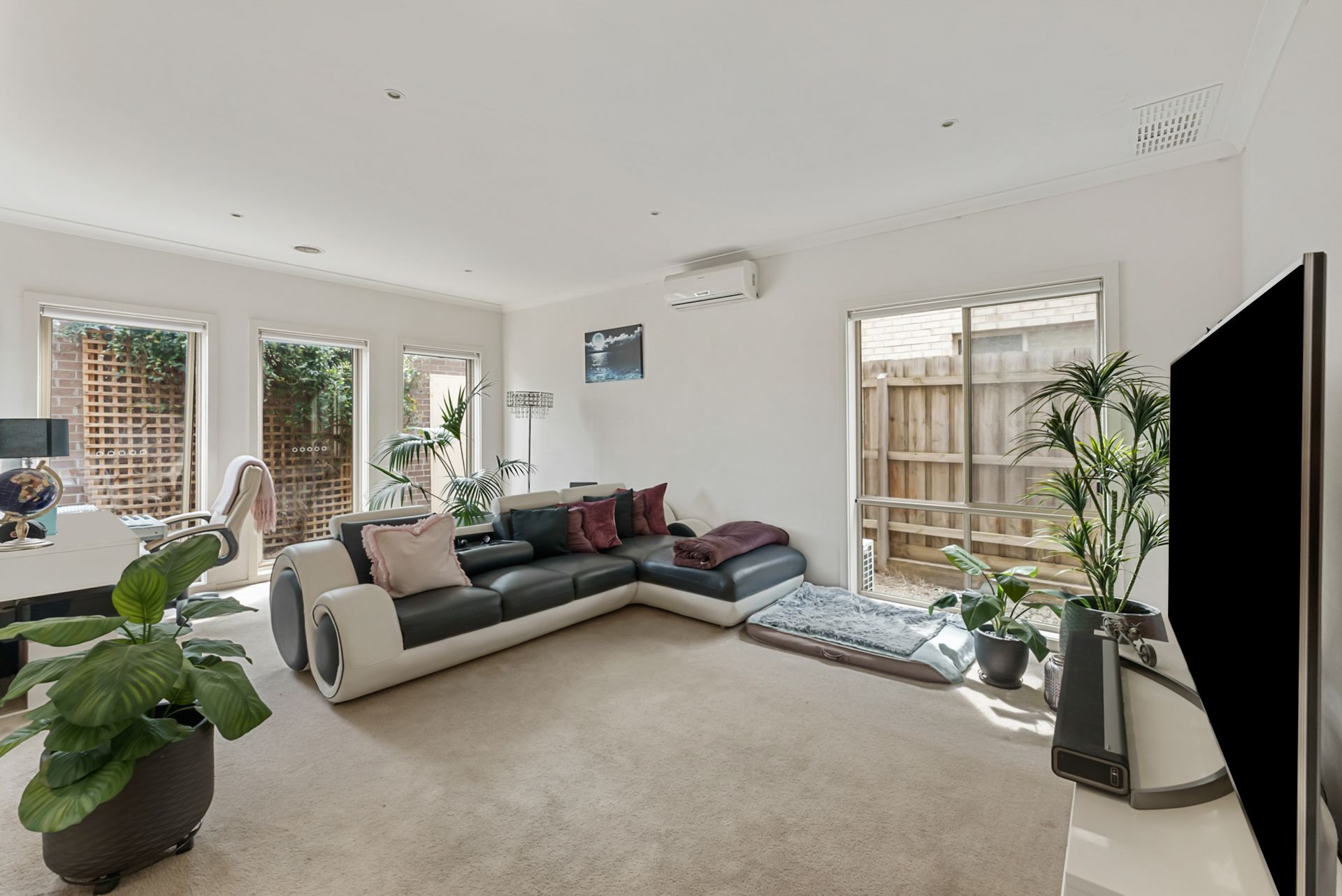 11 Haven Close South Morang, South Morang - Thumbnail 4