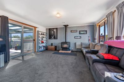 3
 
 
 
  
 
 
 1
 
 
 
  
 
 
 1
 
 
 
 
 
 
 
 3 Mungala Crescent, Miandetta TAS 7310, Miandetta - Thumbnail 7