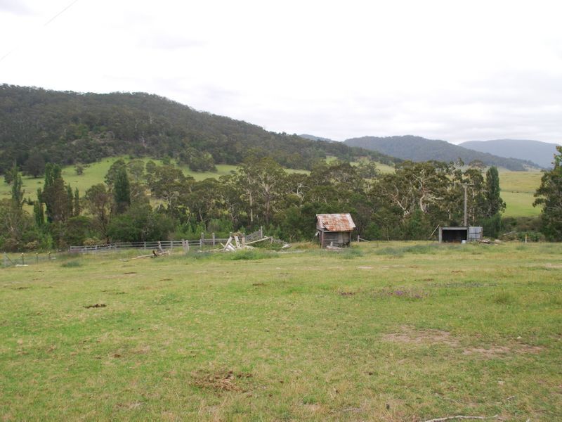 25 New Buildings Road, New Buildings