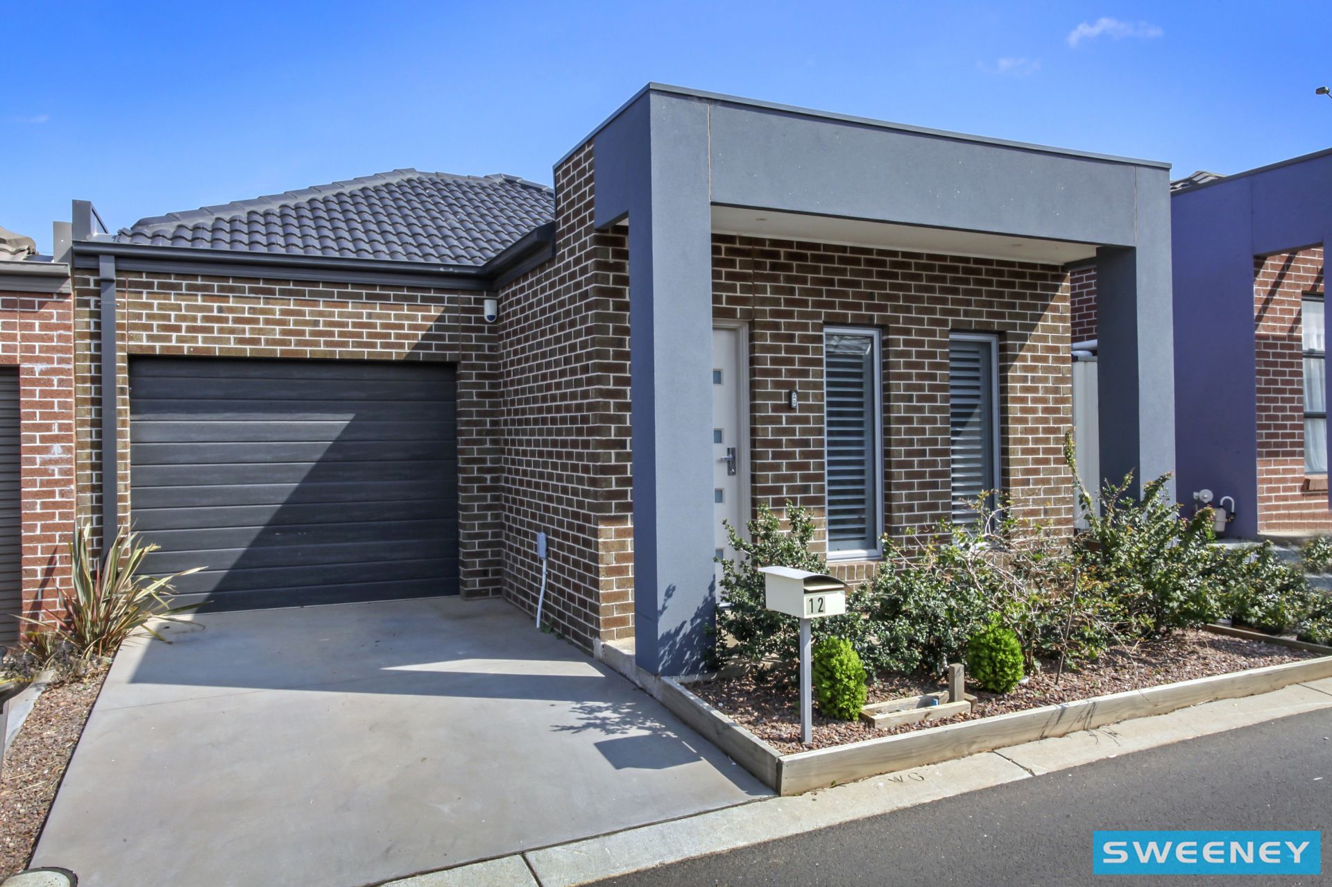 12/40 Mccubbin Way, Caroline Springs - Thumbnail 2