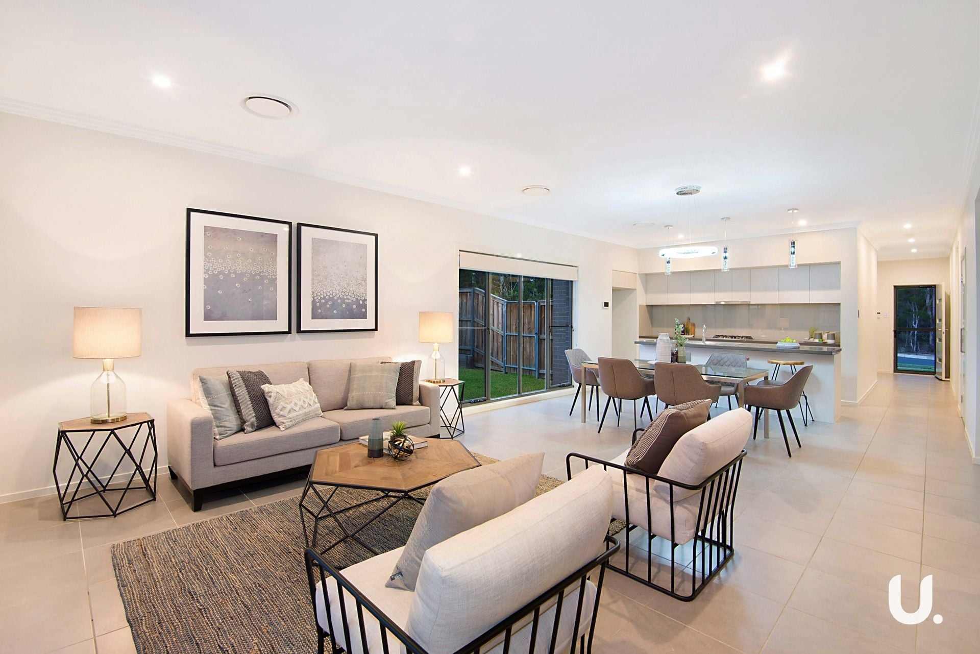 Colebee 51 Sugarloaf Crescent