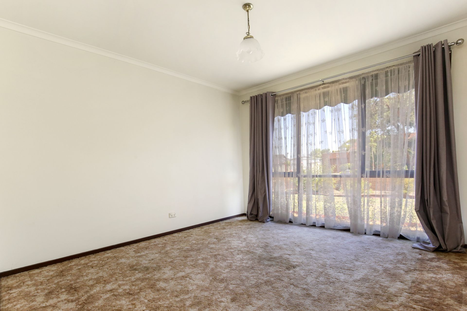 IDEAL FAMILY HOME