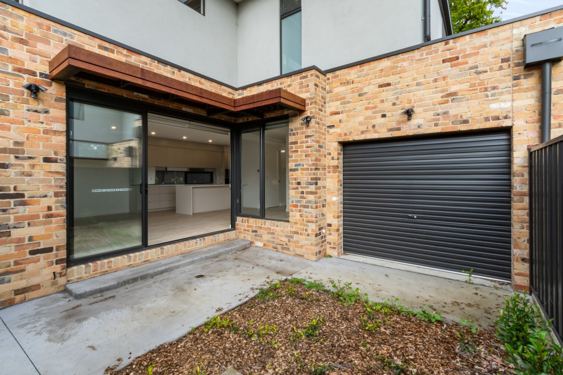 Brand New Townhouse !