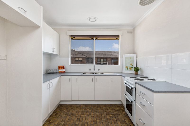 3/30 Whitehall Street, Footscray - Thumbnail 7