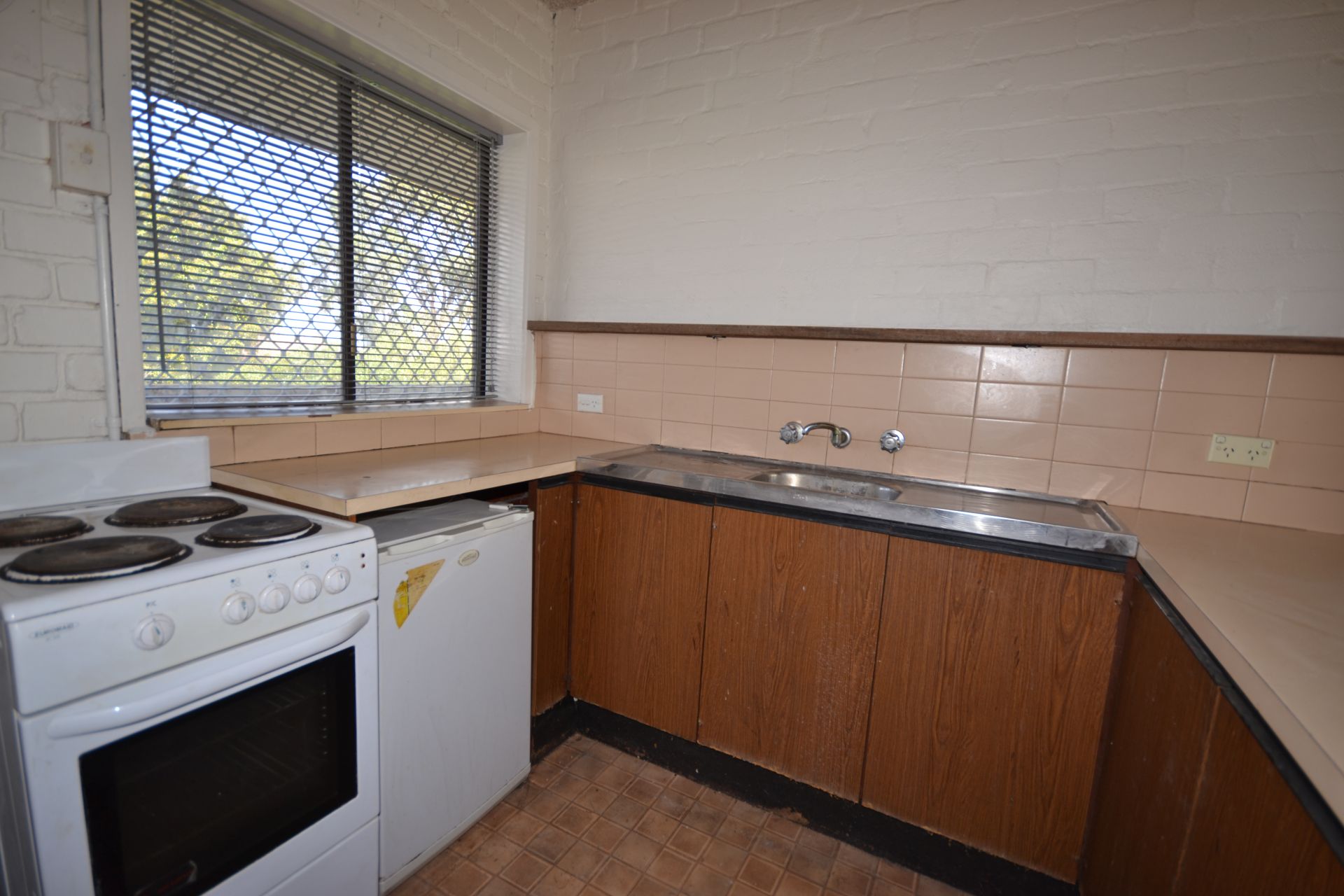 FULLY FURNISHED AS AN OPTION