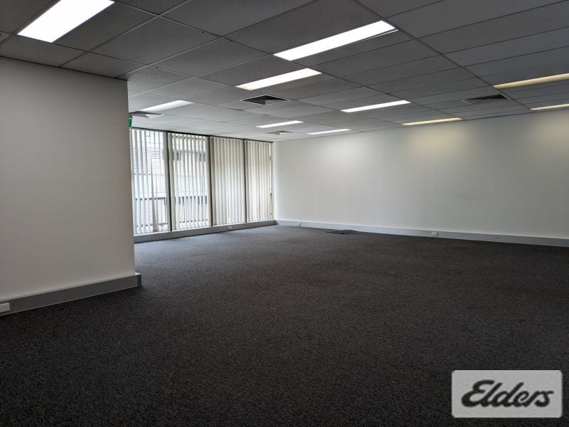 90 Vulture Street, West End