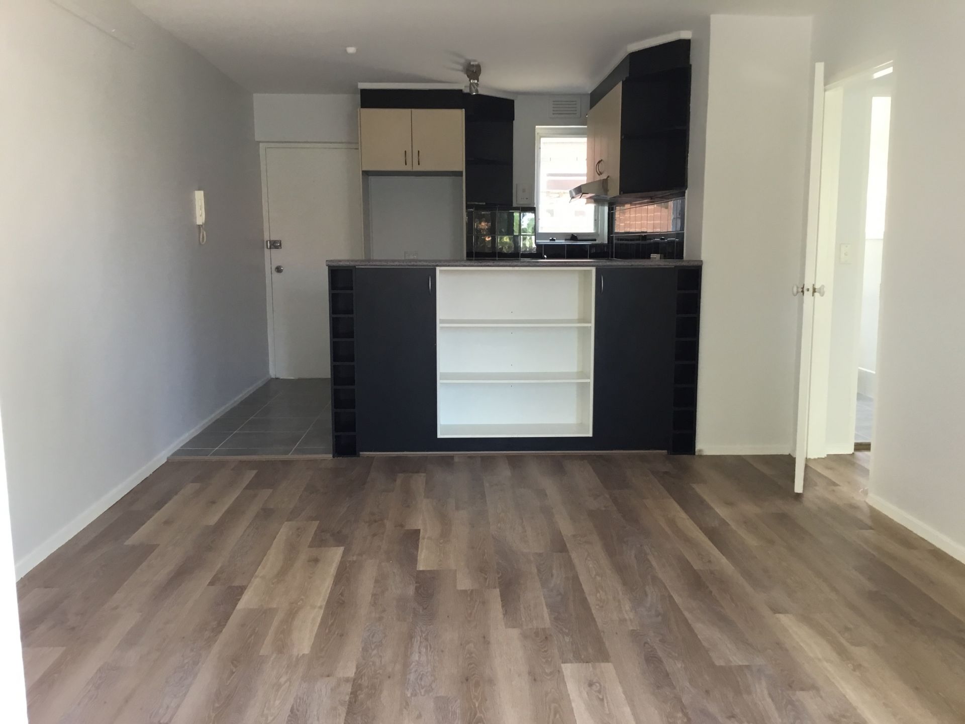 Refurbished apartment with a Private Courtyard!