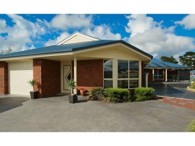 4
 
 
 
  
 
 
 2
 
 
 
 
 
 
 
 
 11 Cherry Grove, LATROBE TAS 7307, Latrobe - Thumbnail 2