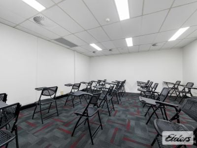 HIGH CAR PARK RATIO OFFICE WITH 9b APPROVAL & SIGNAGE RIGHTS!