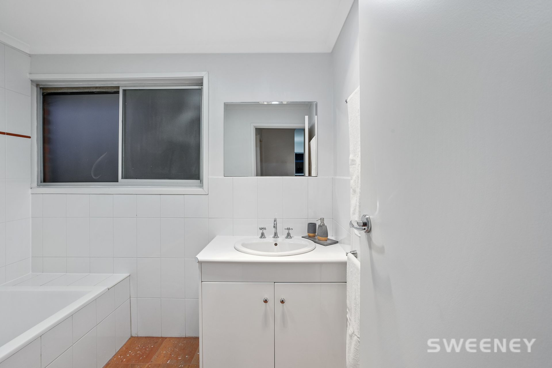 100 McIntyre Drive, Altona - Thumbnail 8