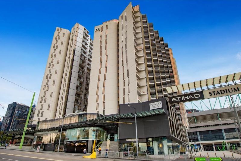 902/675 La Trobe Street, Docklands - Thumbnail 2