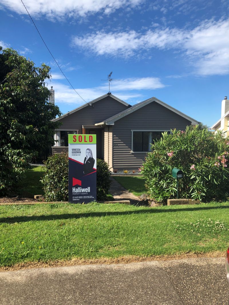 3
 
 
 
  
 
 
 1
 
 
 
  
 
 
 1
 
 
 
 
 
 
 
 172 Best Street, Devonport TAS 7310, Devonport - Thumbnail 2
