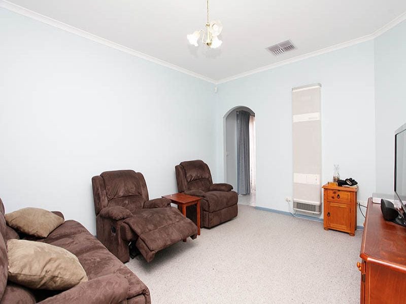 11 Ashby Lane, Caroline Springs - Thumbnail 4