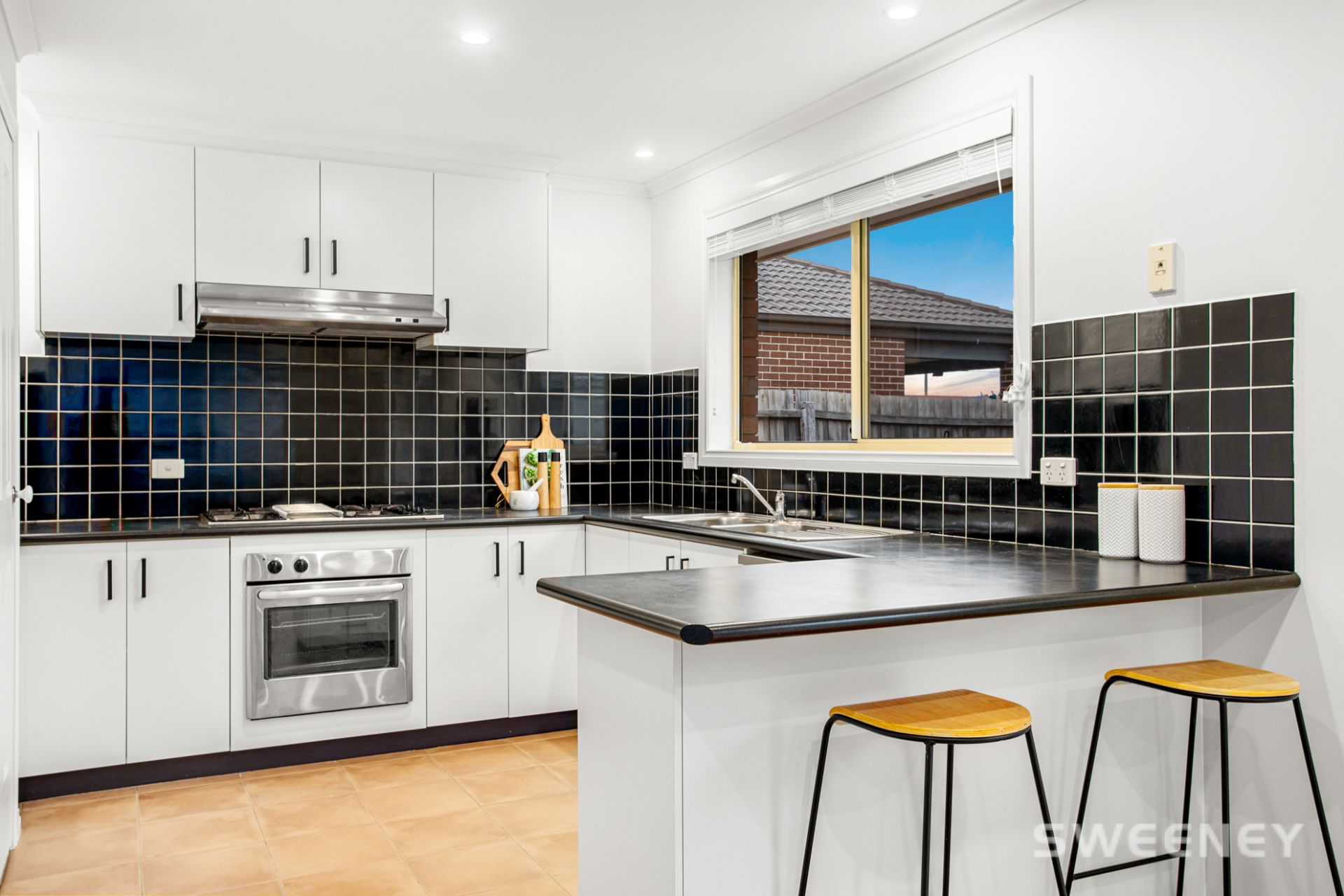 16 Kitson Court, Altona Meadows - Thumbnail 5