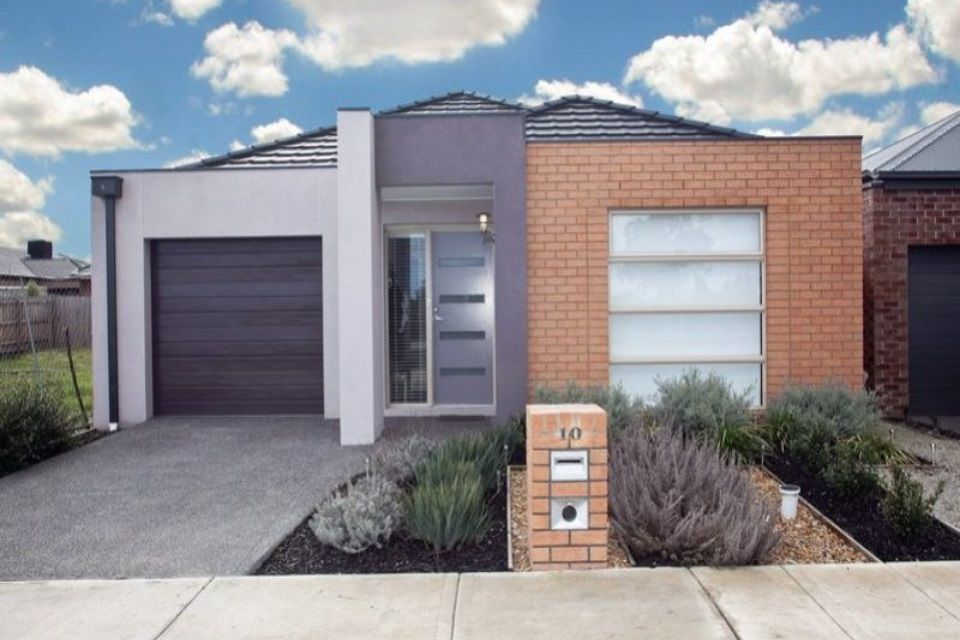 Sunsational Property   *Insp Sat 28th Feb @ 12:15pm & Thu 5th Mar @ 4:35pm*