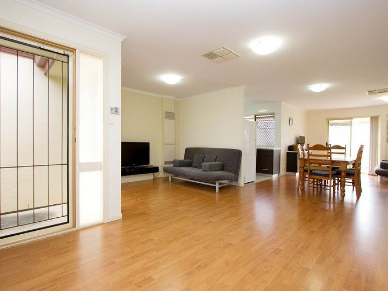 24 Bradley Grove Mitchell Park 5043