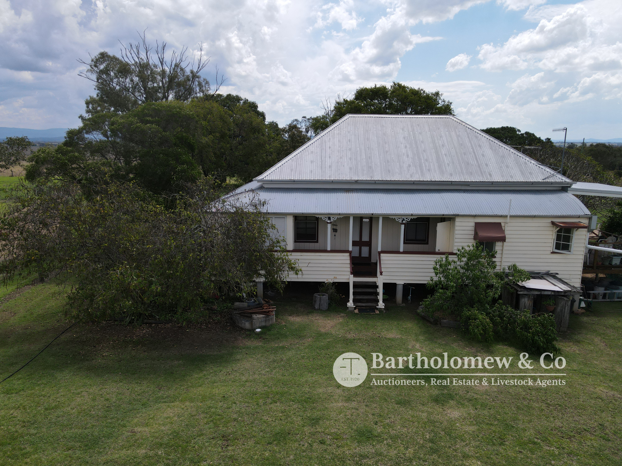 Real Estate For Sale 1416 Middle Road Peak Crossing , QLD