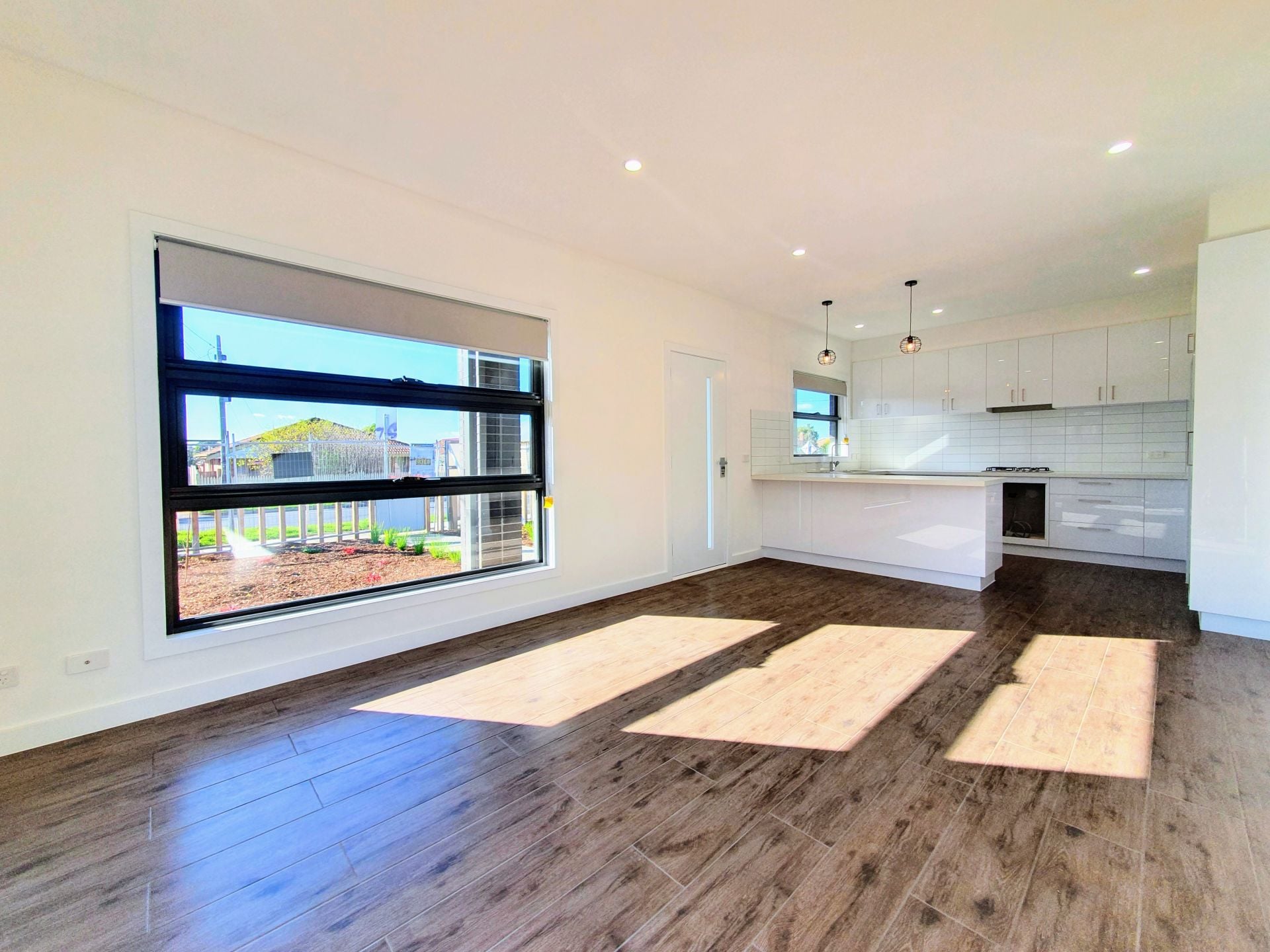 SPACIOUS TWO BED PLUS STUDY