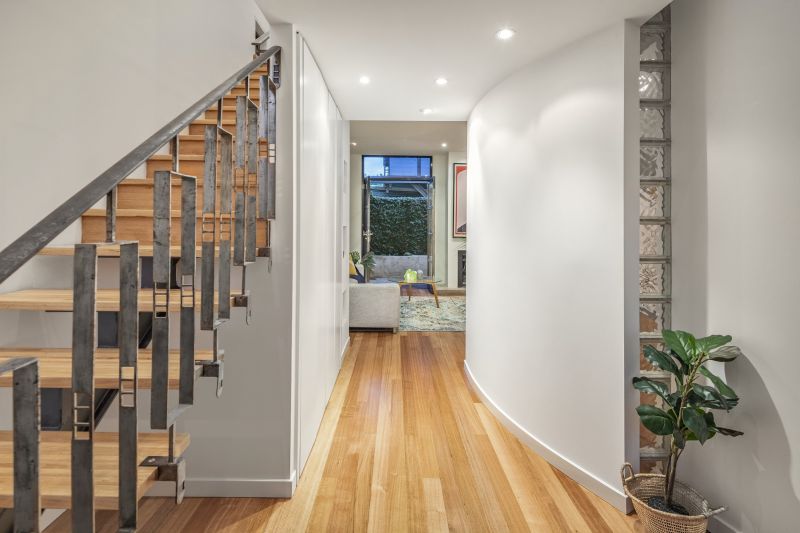 1A Neptune Lane, St Kilda