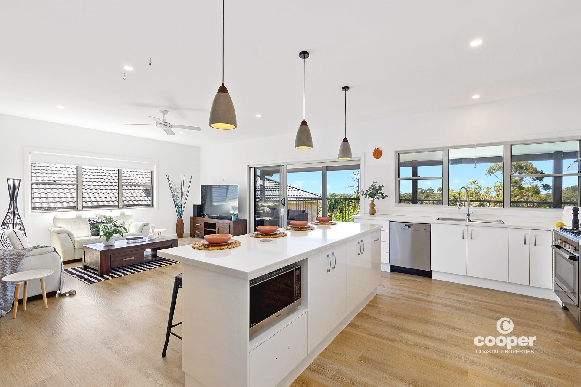 6 Seascape Close, Narrawallee - Thumbnail 7