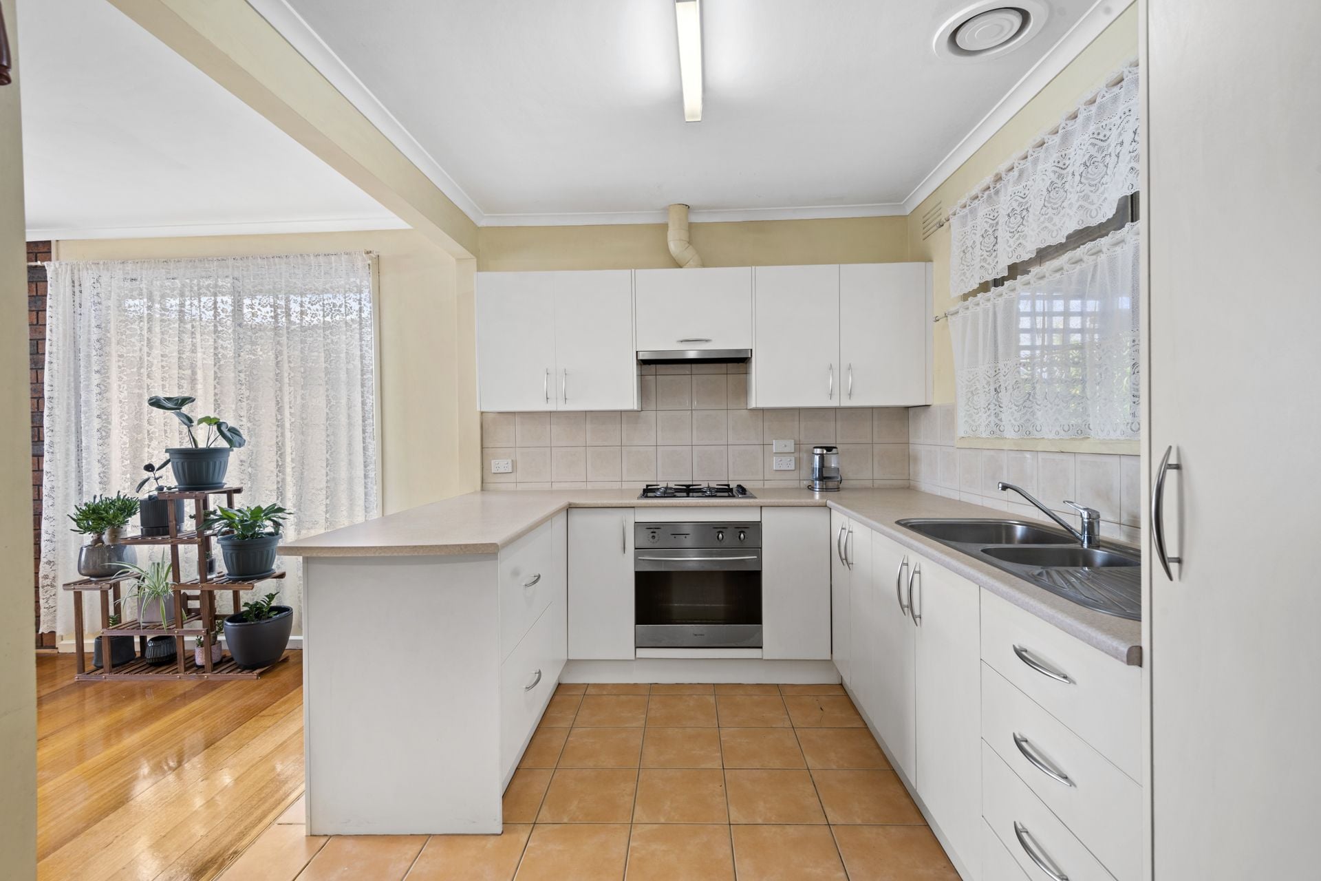AFFORDABLE 4 BEDROOM FAMILY HOME