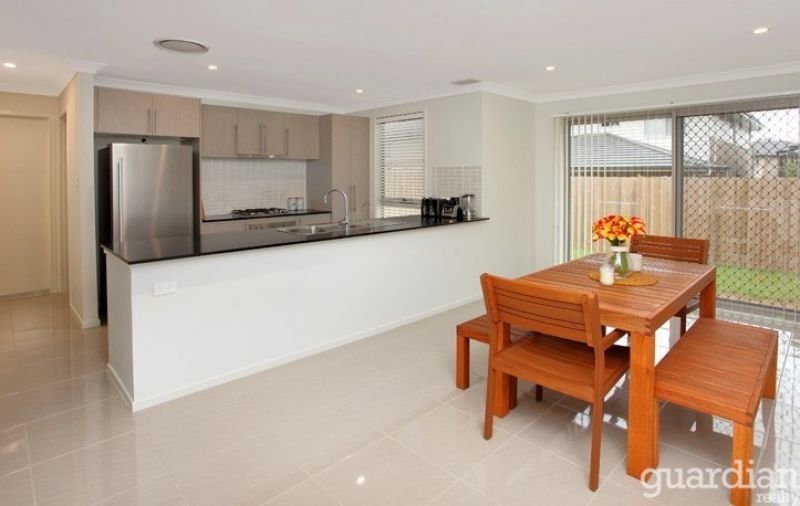4/8 Hillview Road Kellyville NSW, Kellyville - Thumbnail 3