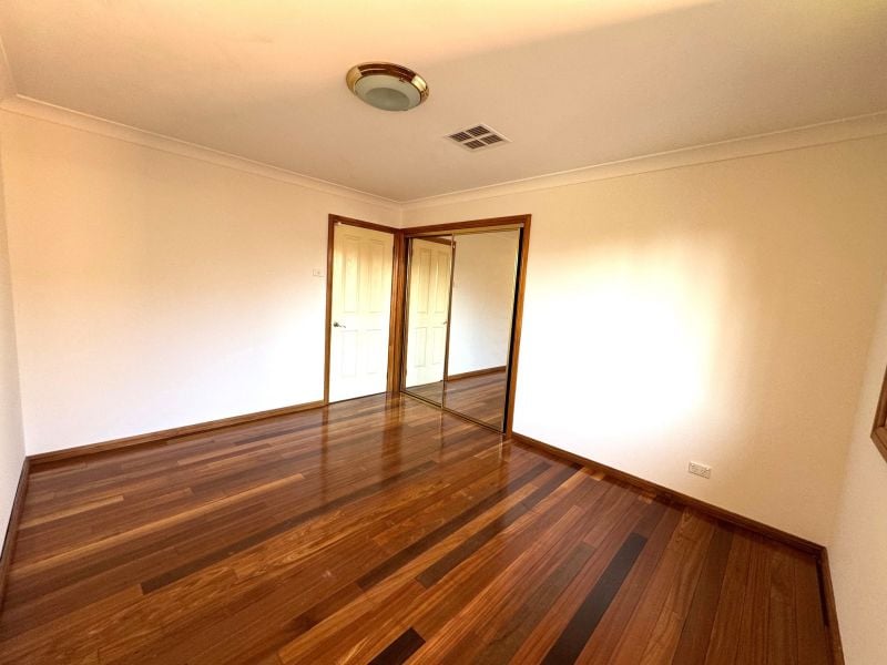 79 James Mileham Drive, Kellyville