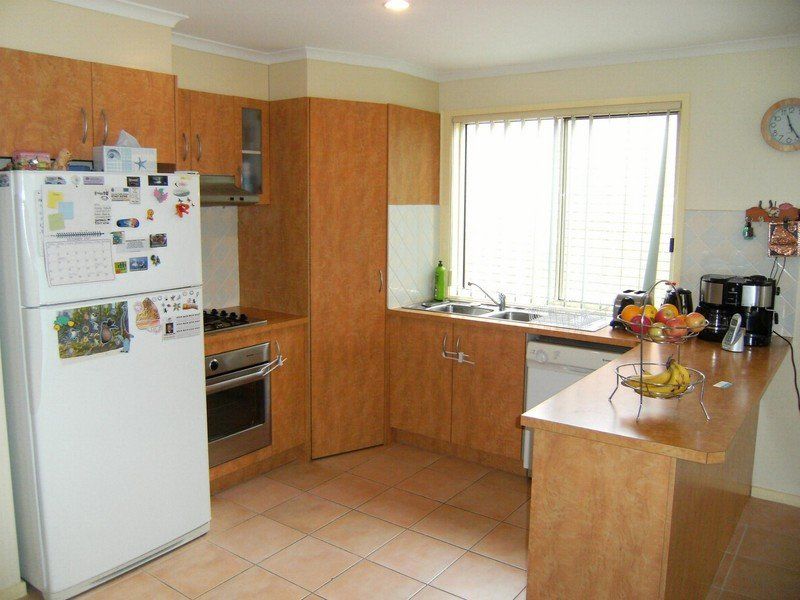 12 Strickland Crescent, Burnside - Thumbnail 3