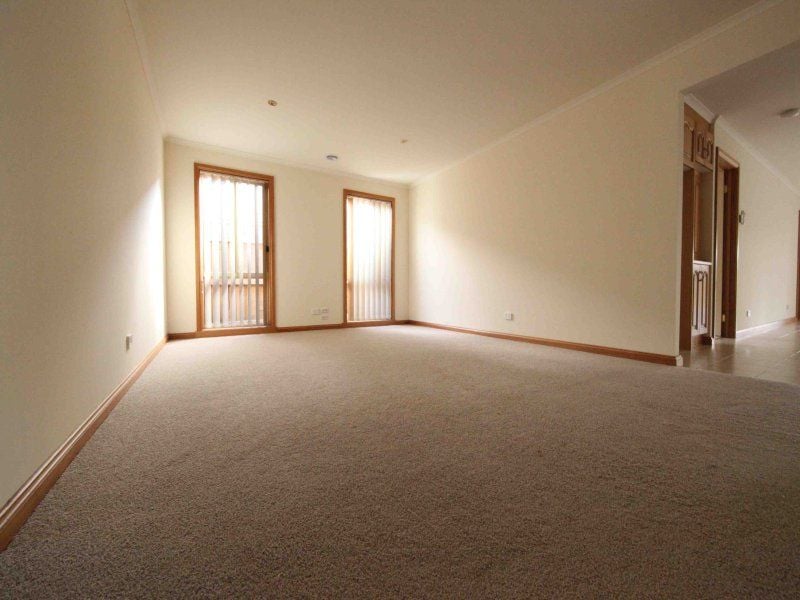 31 Madden Drive SOUTH MORANG, South Morang - Thumbnail 6