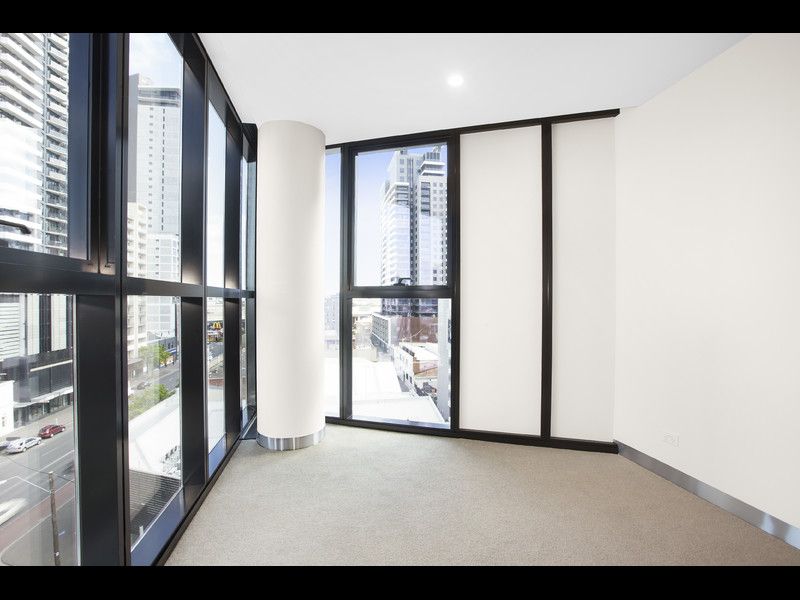 702/33 Clarke Street, Southbank - Thumbnail 5