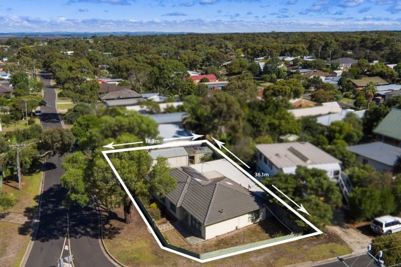 20 Eggleston Street Ocean Grove VIC, Ocean Grove - Thumbnail 3
