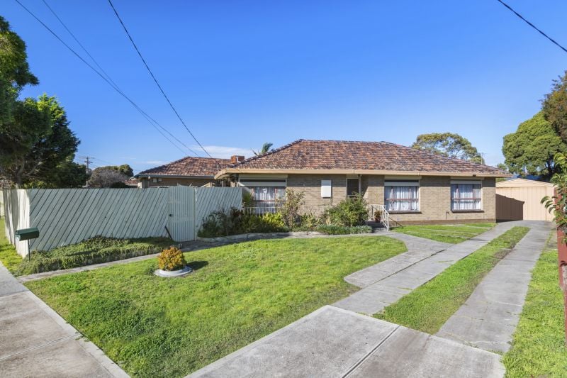 27 Hammond Drive, Epping