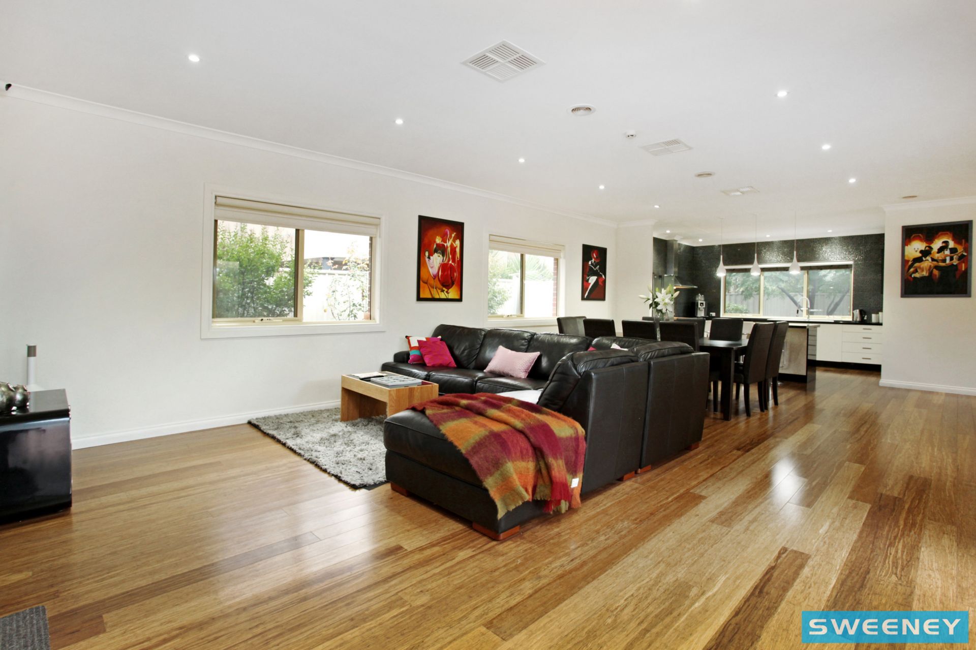 17 Lauriston Quay, Caroline Springs - Thumbnail 4