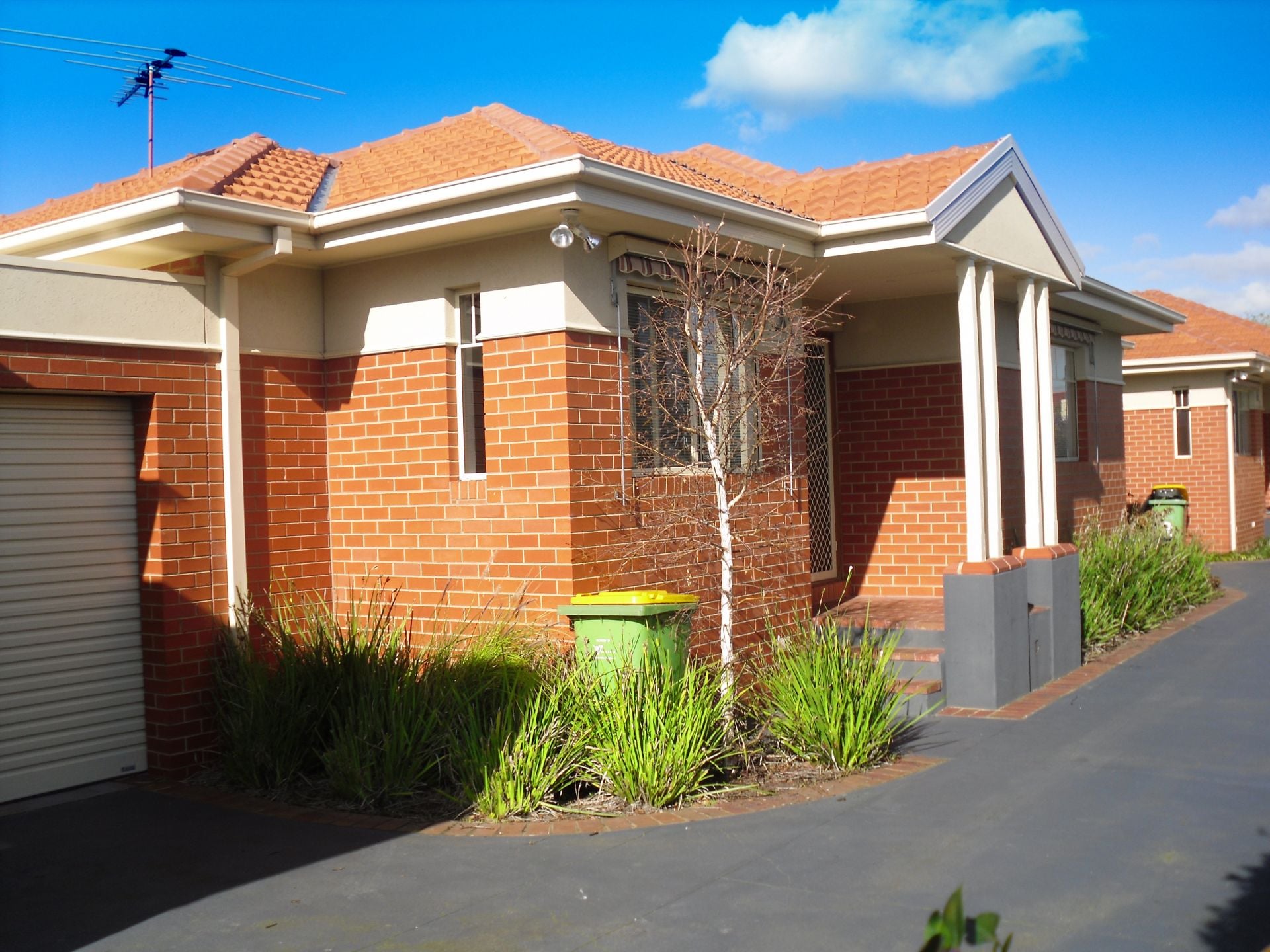 A PROPERTY TO CATCH YOUR EYE