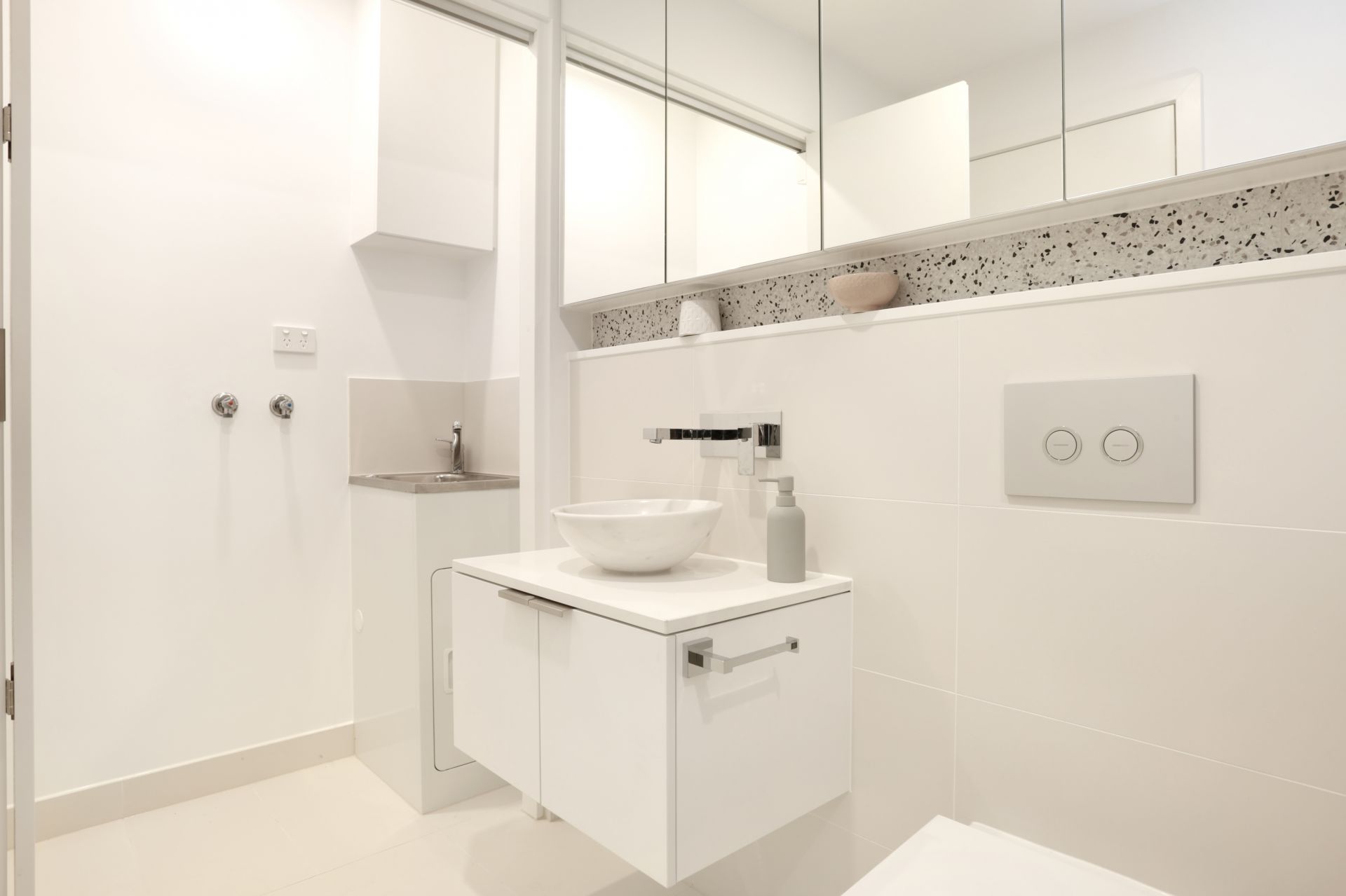 21/18 Whitehall Street, Footscray - Thumbnail 6