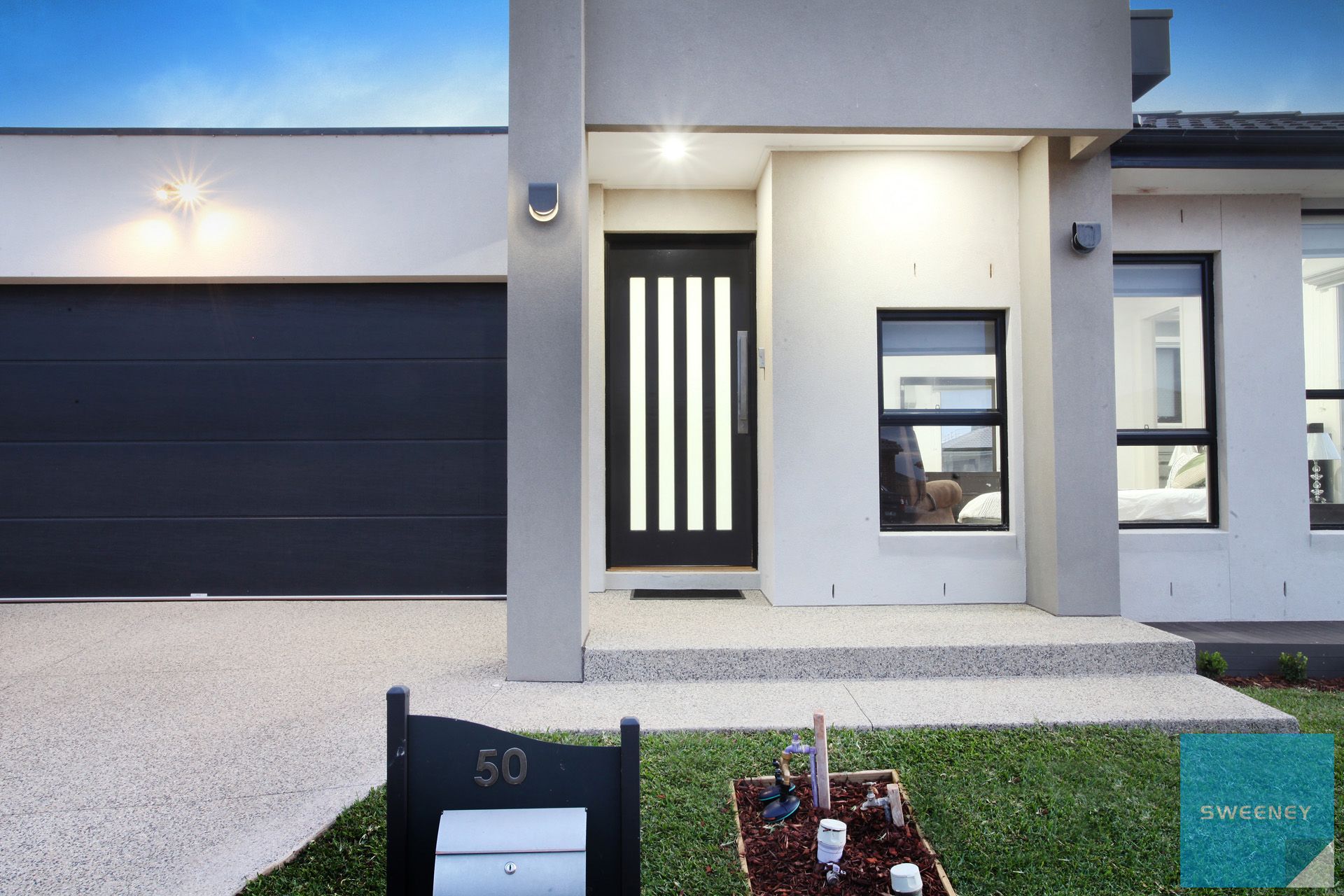 50 Woodlea Boulevard, ROCKBANK Sweeney Estate Agents