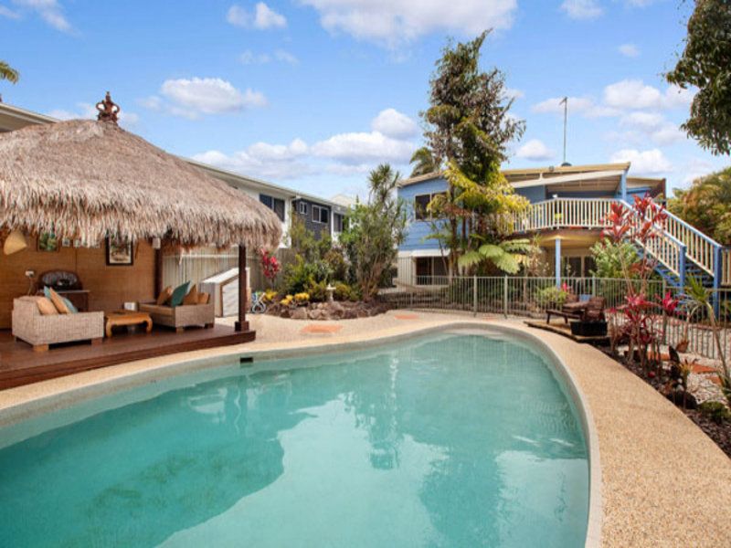 63 Centenary Crescent ALEXANDRA HEADLAND QLD, Alexandra Headland - Thumbnail 2
