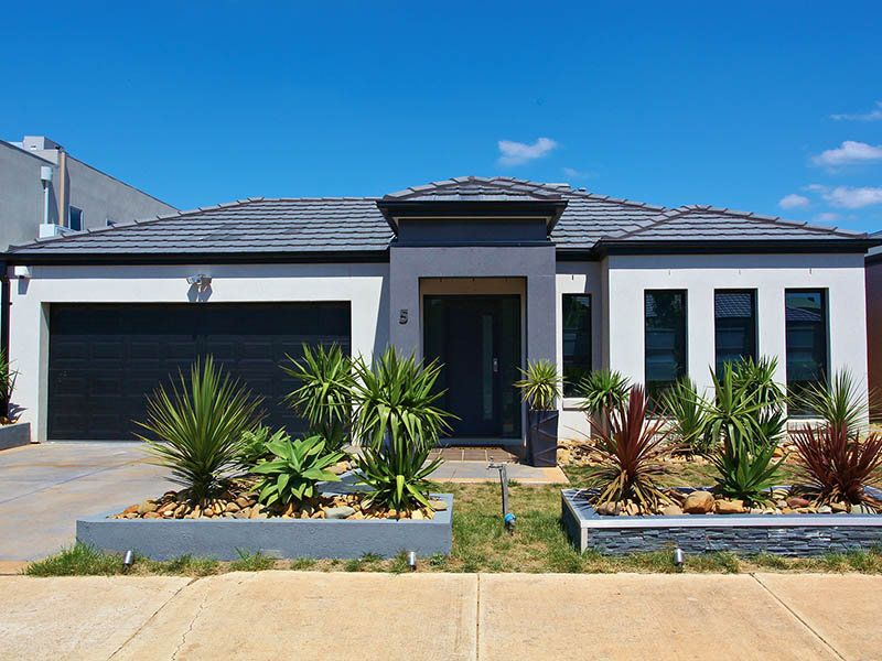 5 Barton Road, Burnside Heights - Thumbnail 2