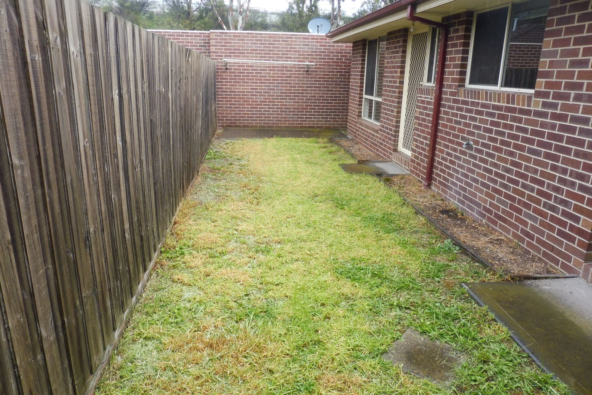 SPACIOUS 2 BEDROOM UNIT