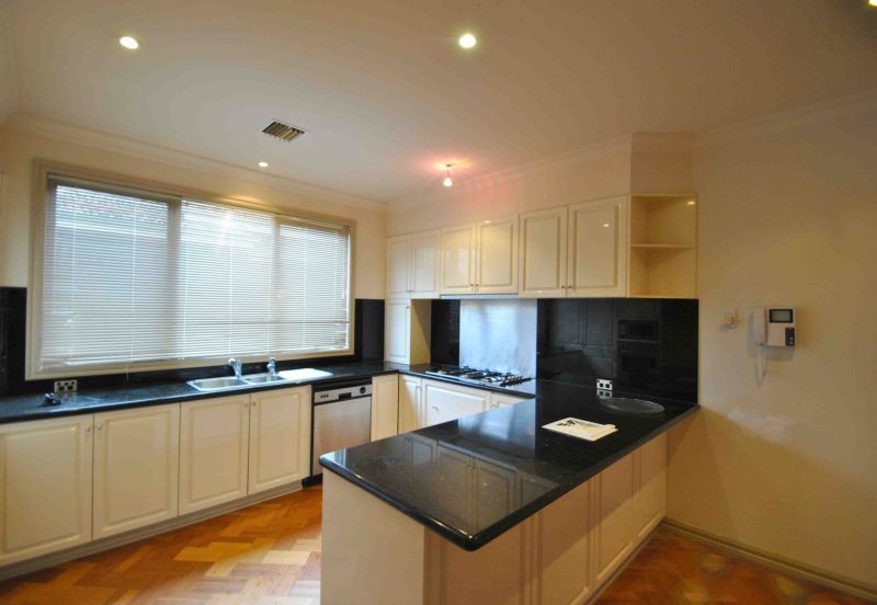 1/586 Inkerman Road, Caulfield North - Thumbnail 5