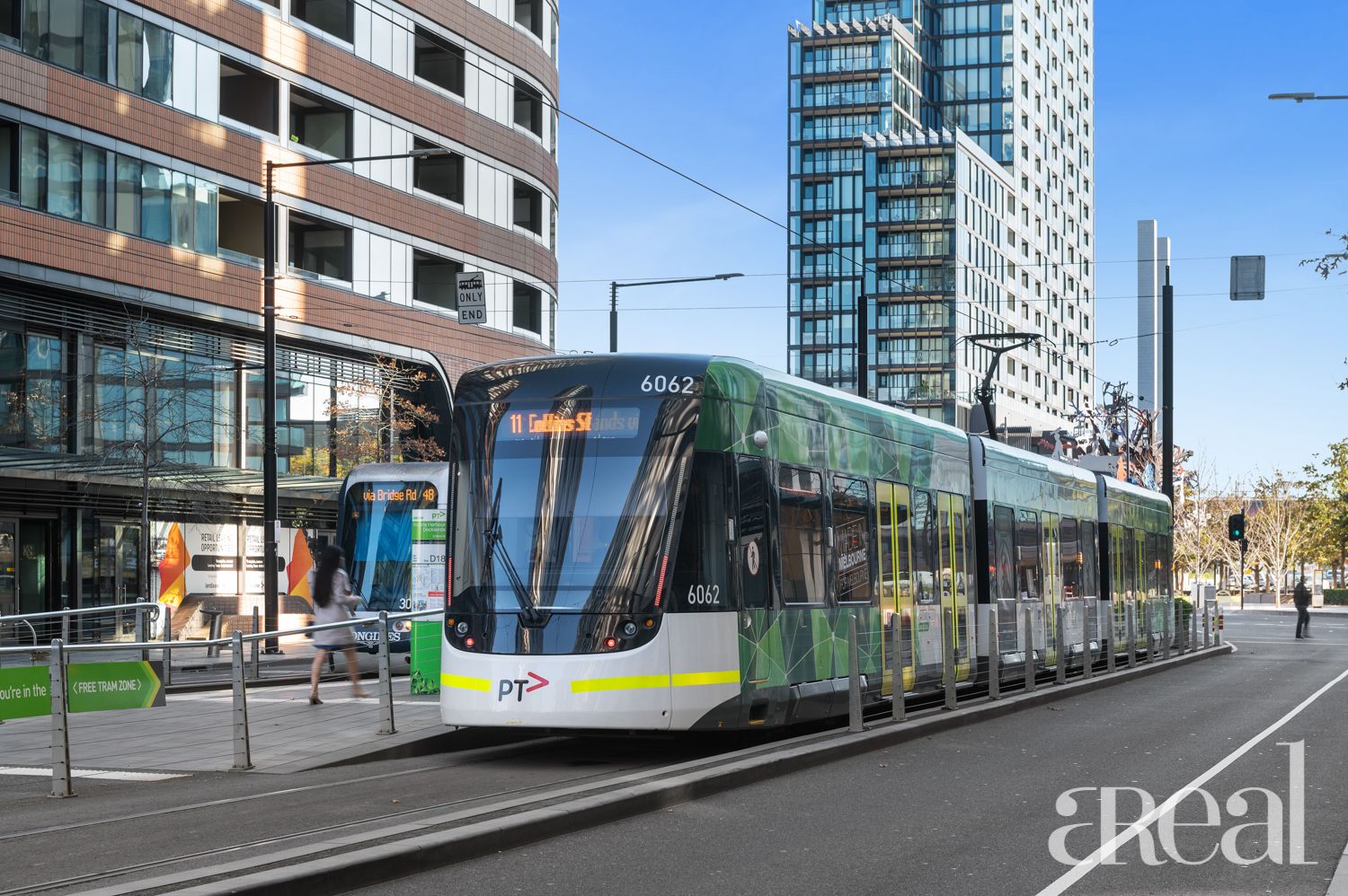 1106/915 Collins Street, Docklands VIC