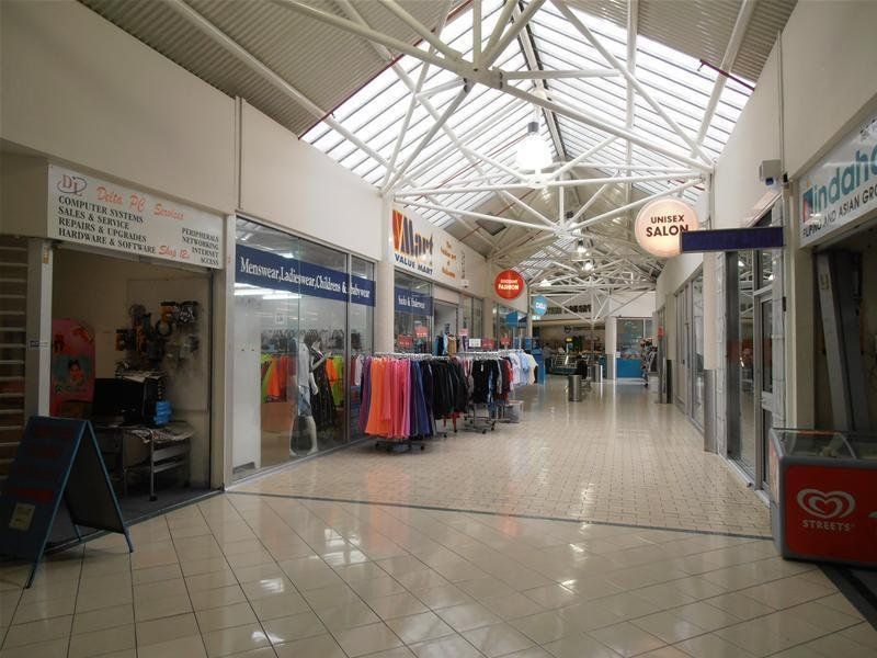 LALOR PLAZA RETAIL OPPORTUNITY!!
