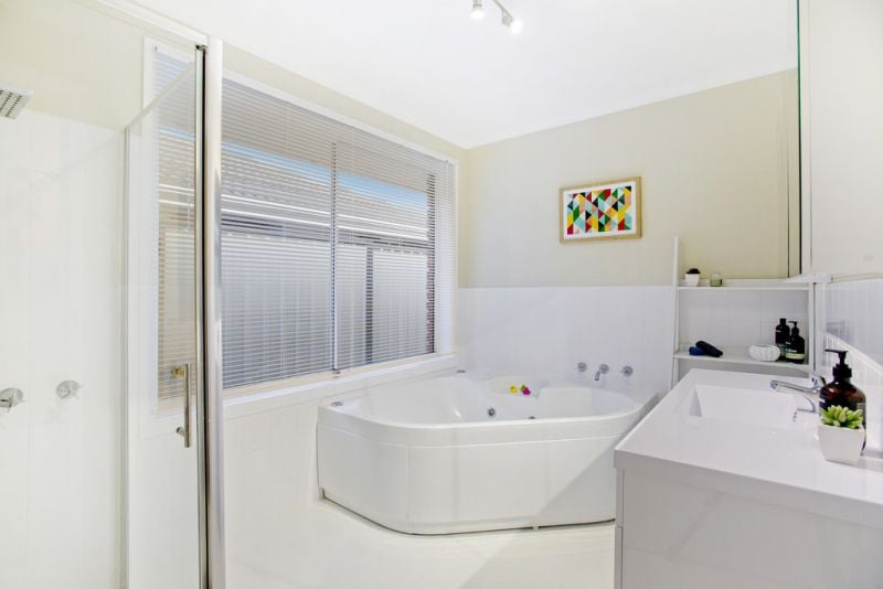 53 Sommers Drive, Altona Meadows - Thumbnail 6