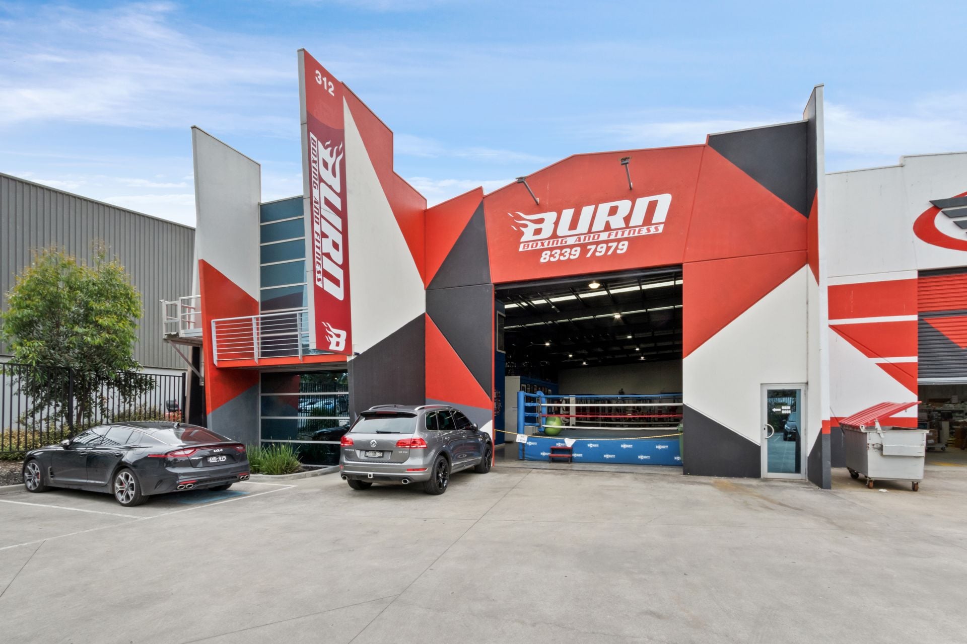 HIGH EXPOSURE WAREHOUSE